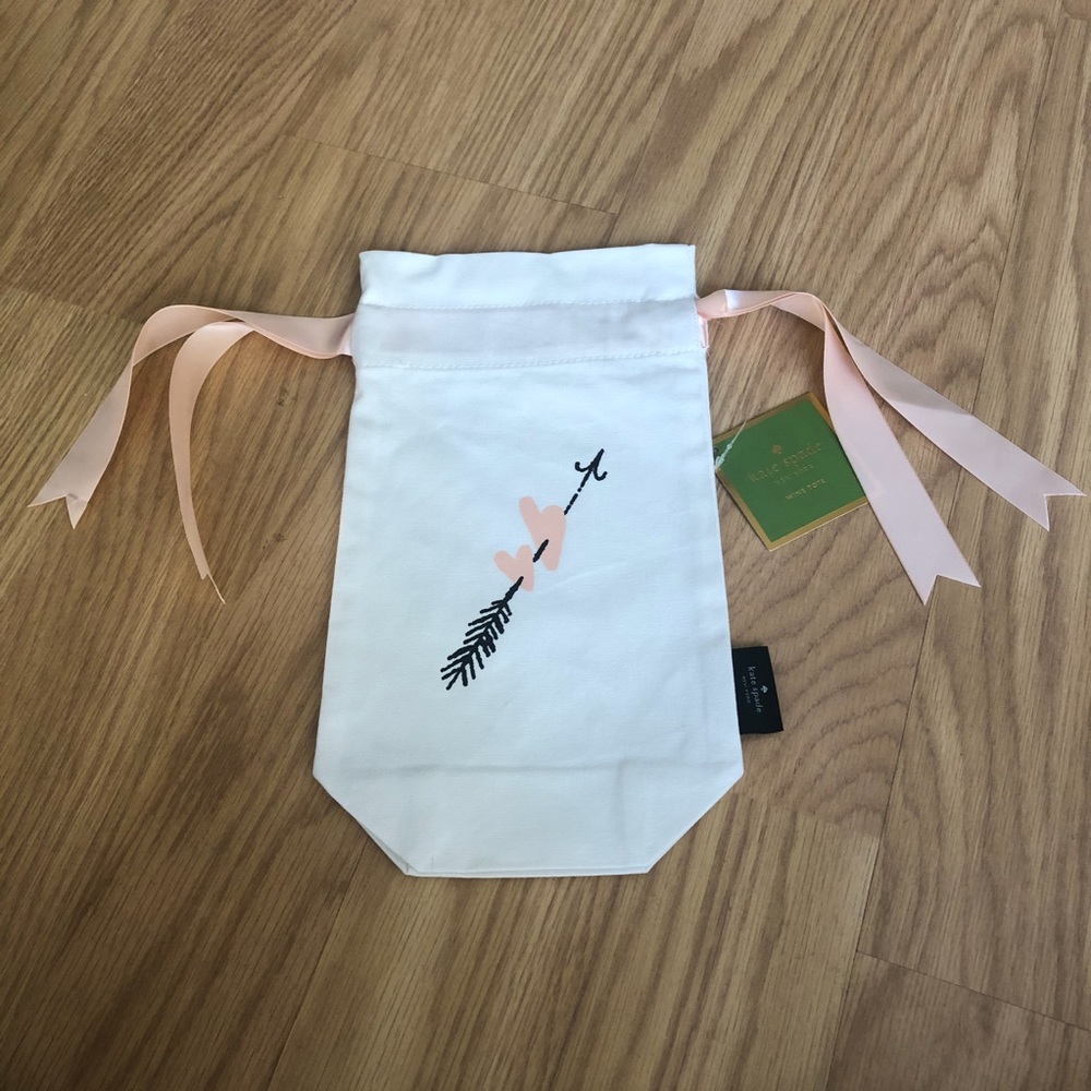 Kate Spade Two Hearts wine tote gift bag